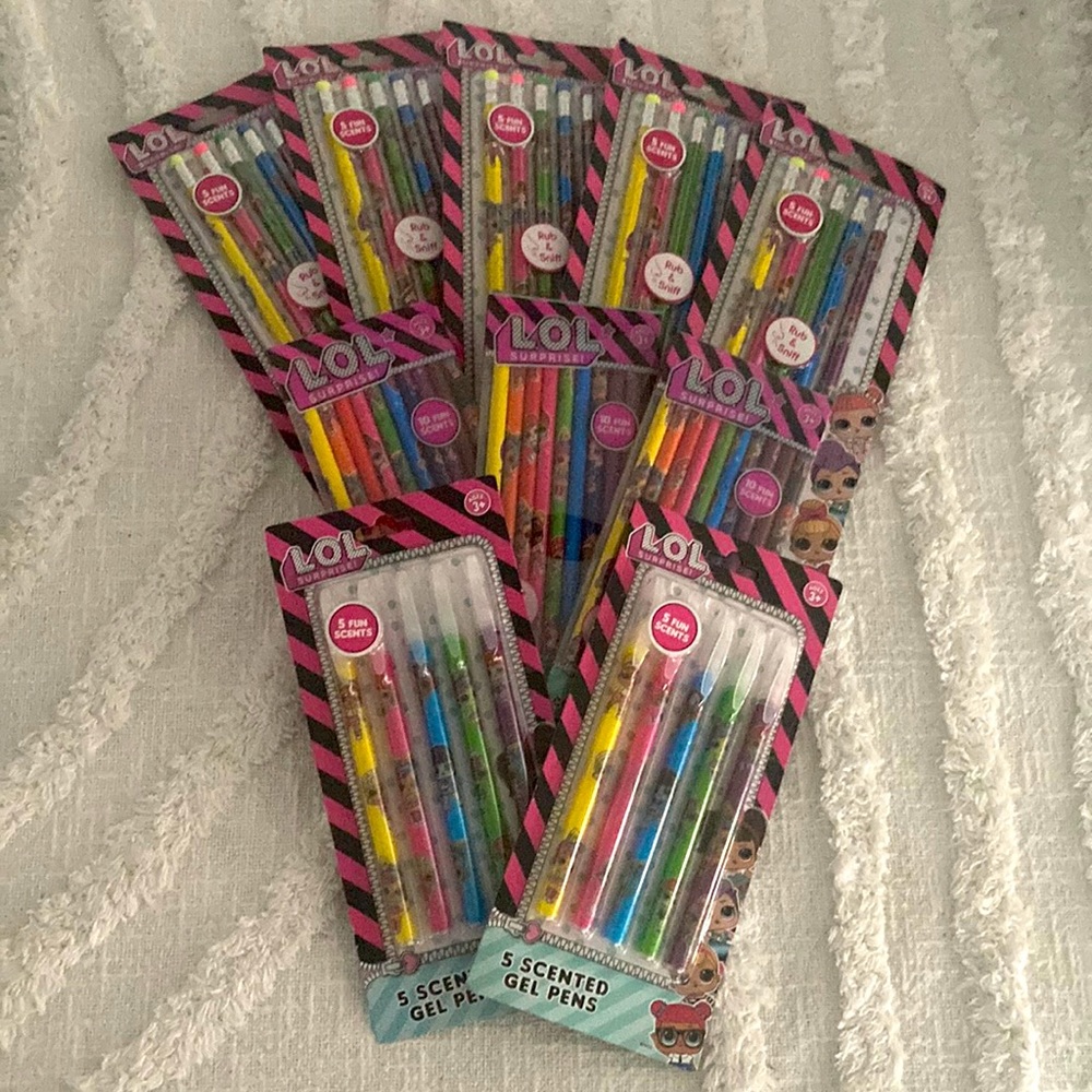 LOL 2 pens, 5 pencils, and 3color pencils